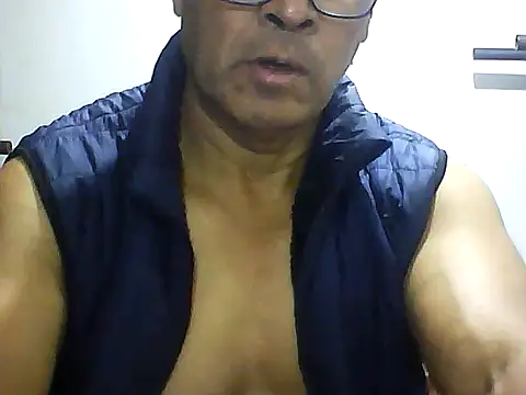 Snapshot of sexigym35 chatting on November 1, 2025, 5:09 am sexigym35 online show from November 1, 2025, 5:09 am