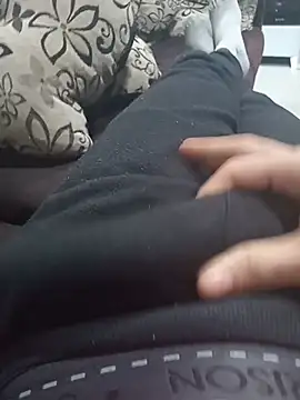 Alejandro260785 online show from June 24, 2026, 2:05 pm