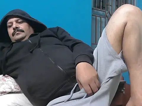 simpleboldguy277 online show from January 18, 2026, 5:28 pm