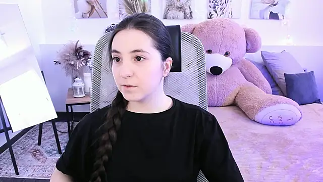 Snapshot of VirtuallVoyant chatting on March 10, 2026, 6:51 am VirtuallVoyant online show from March 10, 2026, 6:51 am