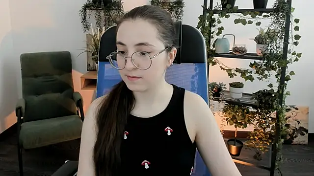 Snapshot of VirtuallVoyant chatting on March 17, 2026, 7:12 am VirtuallVoyant online show from March 17, 2026, 7:12 am