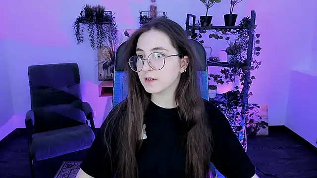 Snapshot of VirtuallVoyant chatting on March 19, 2026, 7:29 pm VirtuallVoyant online show from March 19, 2026, 7:29 pm