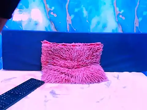 ebonypretty4u69 online show from January 14, 2026, 5:57 am