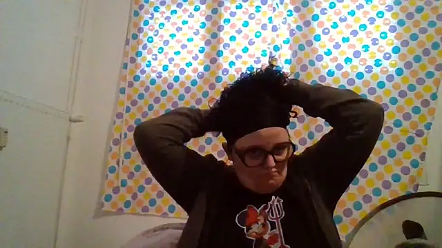 moulette7 online show from April 21, 2026, 7:03 am