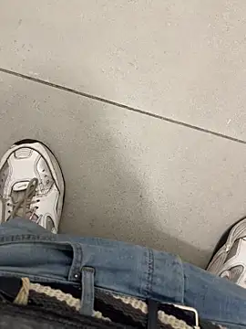 Snapshot of kamo012000 chatting on September 22, 2025, 9:22 am kamo012000 online show from September 22, 2025, 9:22 am