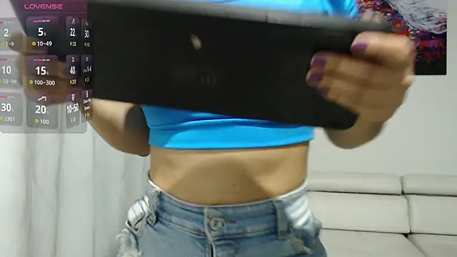 Snapshot of Tinymilf_ chatting on September 30, 2025, 4:39 am Tinymilf online show from September 30, 2025, 4:39 am