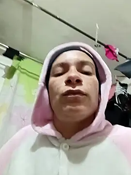 kim lebanon online show from September 12, 2025, 5:18 am