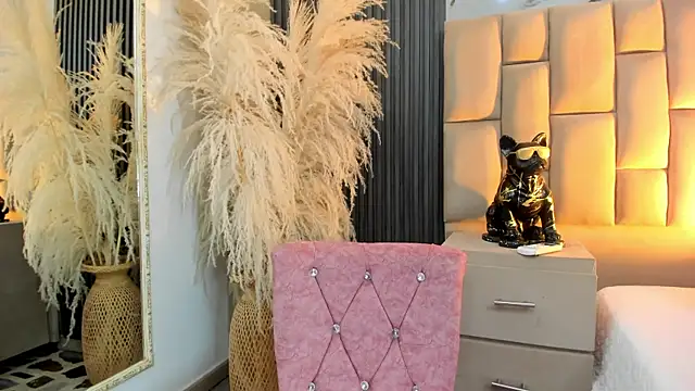 cloesummerr  online show from February 7, 2026, 1:09 am