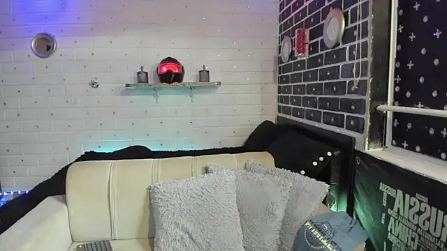 AdanXanders online show from March 25, 2026, 9:54 pm