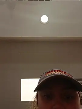 ryder393 online show from November 6, 2025, 5:47 pm