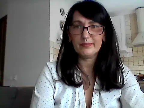 Elena48324 online show from May 9, 2026, 12:54 pm