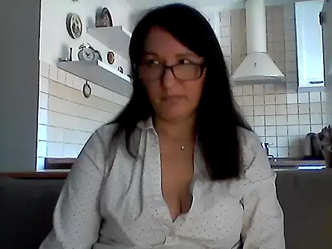 Elena48324 online show from May 24, 2026, 10:53 am