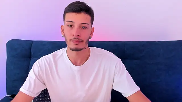  Monster cock4u  online show from September 9, 2025, 5:56 pm