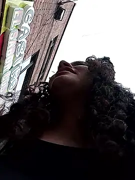 Snapshot of Yaya_watson chatting on October 14, 2025, 8:31 pm Yaya watson online show from October 14, 2025, 8:31 pm