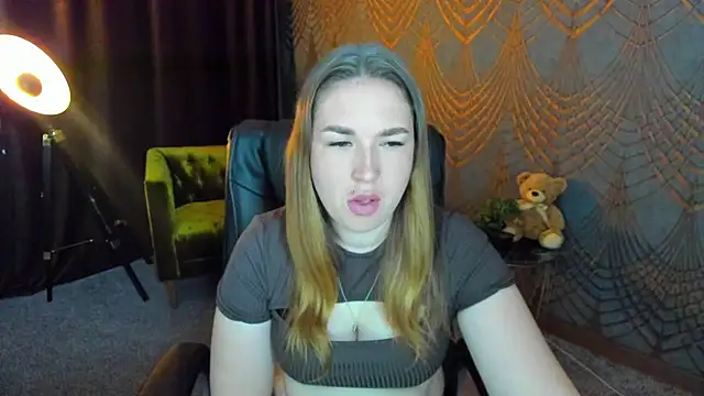 Sofii darling online show from April 27, 2026, 4:27 pm