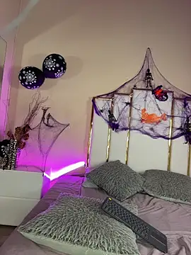 Alexandraa Gomez online show from October 24, 2025, 9:00 pm