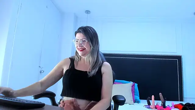 Ariana costa online show from September 30, 2025, 1:27 pm