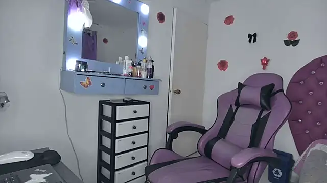 soffy rosses online show from June 9, 2026, 3:18 am