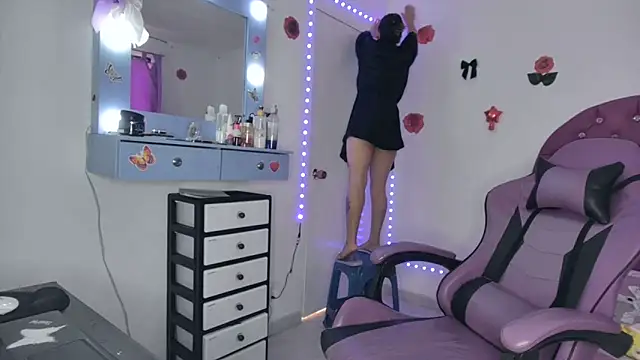 soffy rosses online show from June 11, 2026, 12:14 pm