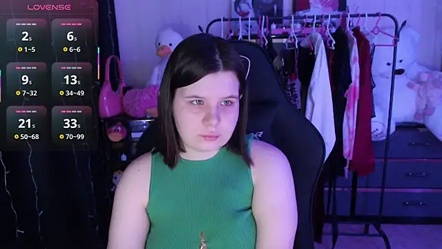AmyVibess online show from May 5, 2026, 6:16 pm