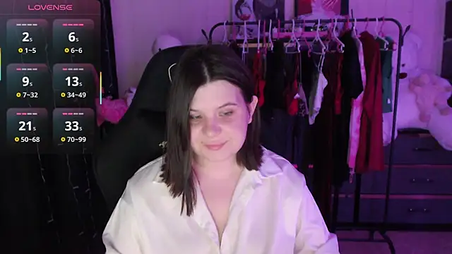 AmyVibess online show from June 4, 2026, 6:14 pm