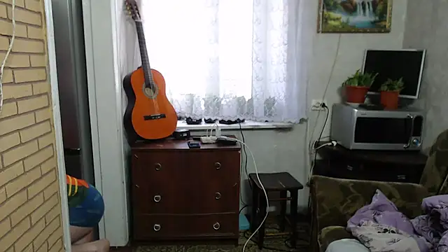 Snapshot of Alexilon chatting on April 5, 2026, 5:59 am Alexilon online show from April 5, 2026, 5:59 am