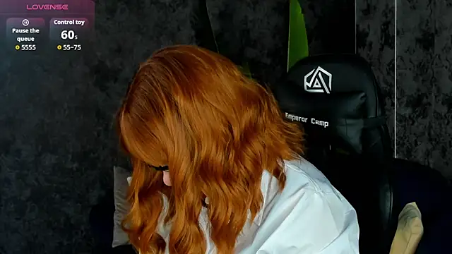 Snapshot of Michelle_Wilsson chatting on October 15, 2025, 8:03 am Michelle Wilsson online show from October 15, 2025, 8:03 am