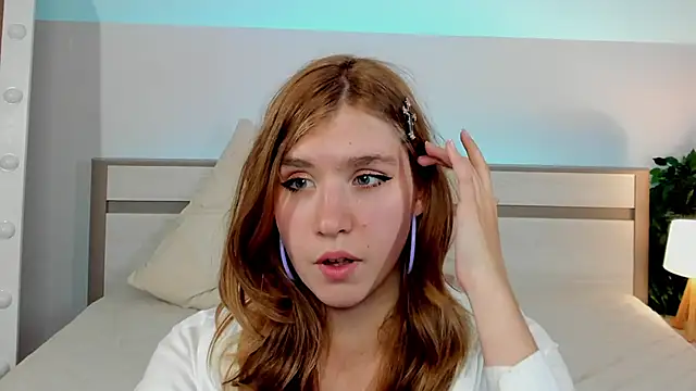 Snapshot of Iris_Rain chatting on September 15, 2025, 10:26 am Iris Rain online show from September 15, 2025, 10:26 am