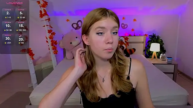 Snapshot of Iris_Rain chatting on September 22, 2025, 10:28 am Iris Rain online show from September 22, 2025, 10:28 am