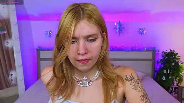 Iris Rain online show from December 19, 2025, 10:00 am