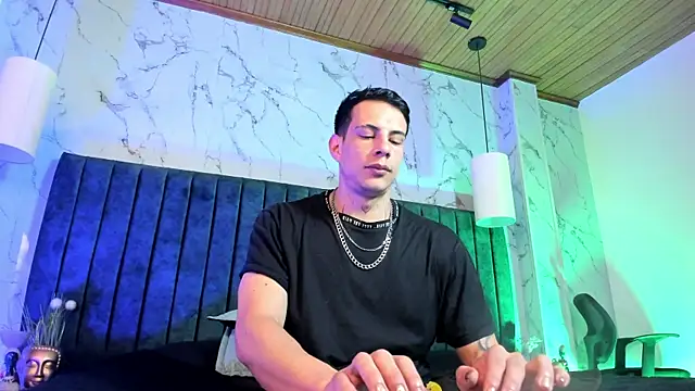 Dustin Sonne online show from May 4, 2026, 3:46 am