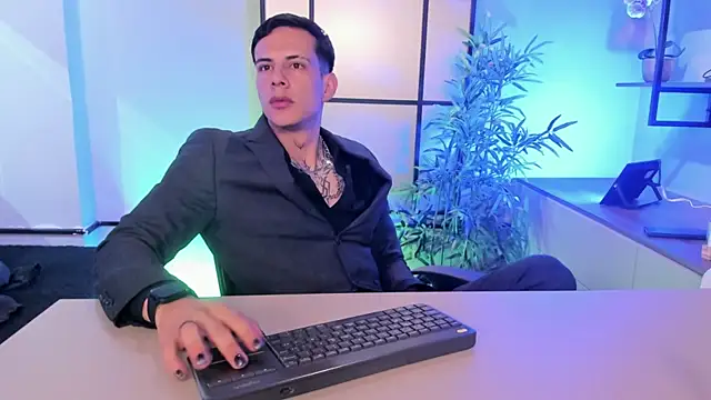 Dustin Sonne online show from June 7, 2026, 3:32 am