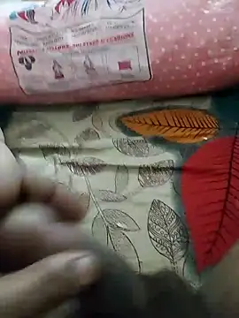 Snapshot of desiboyarya chatting on October 13, 2025, 5:35 pm desiboyarya online show from October 13, 2025, 5:35 pm