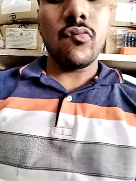 Snapshot of its_aadi121 chatting on September 9, 2025, 6:35 am its aadi121 online show from September 9, 2025, 6:35 am