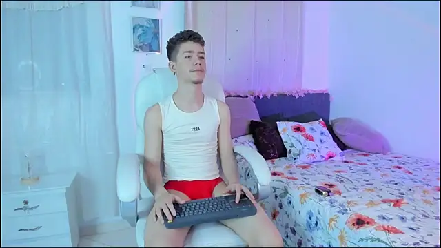 ThiagooJames online show from October 30, 2025, 3:19 am