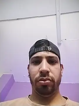 ashtoncooperr online show from November 10, 2025, 6:29 pm