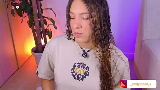 onlyemily  online show from March 4, 2026, 1:11 am