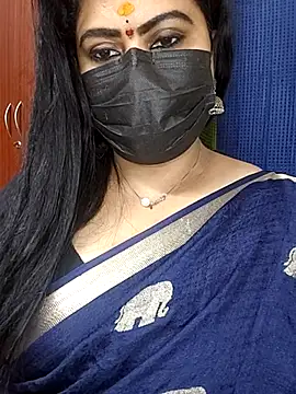 honey-flower online show from November 17, 2025, 5:02 am