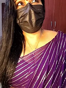 honey-flower online show from December 2, 2025, 7:14 am