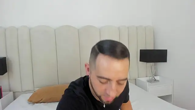 Lushian  online show from May 20, 2026, 3:51 pm