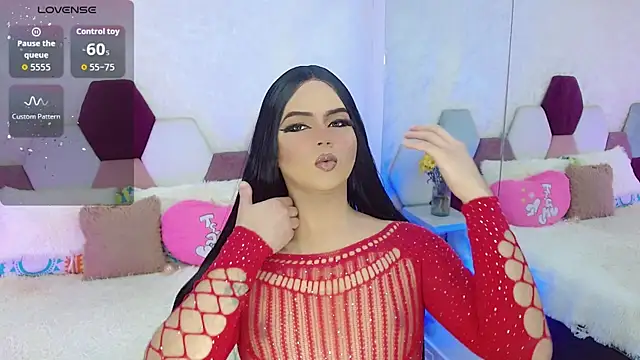 kushina uzumaki75 online show from October 13, 2025, 6:35 am