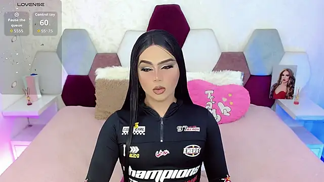 kushina uzumaki75 online show from December 4, 2025, 4:11 am