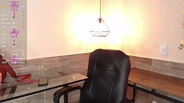 Snapshot of LussieWillow chatting on September 15, 2025, 12:05 pm LussieWillow online show from September 15, 2025, 12:05 pm