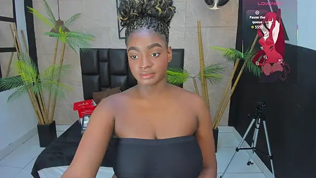 Snapshot of alana_bonny chatting on September 19, 2025, 3:45 pm alana bonny online show from September 19, 2025, 3:45 pm