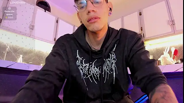 david huge online show from December 1, 2025, 1:27 pm