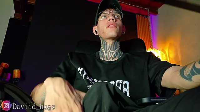 david huge online show from July 1, 2026, 1:07 am