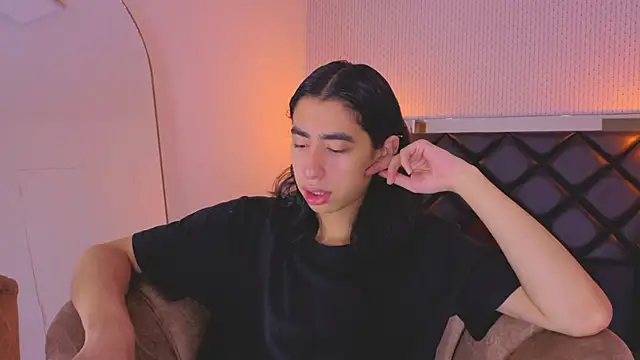ryo light online show from June 18, 2026, 4:02 am