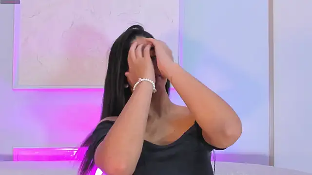 bianca vega  online show from June 10, 2026, 11:20 am