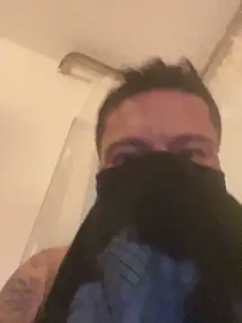 OfferedTearing online show from February 7, 2026, 9:51 pm