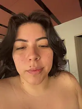 alehot223 online show from December 20, 2025, 5:31 pm